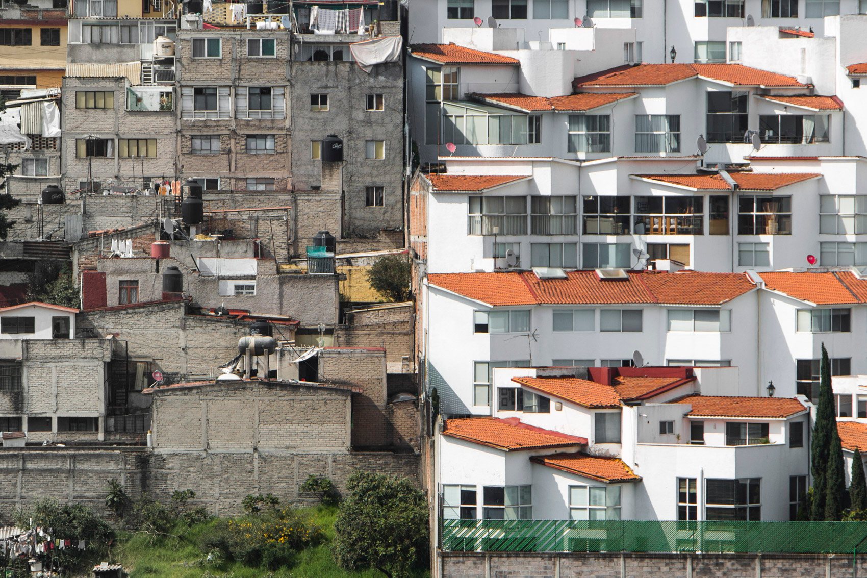 Unequal Scenes
